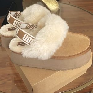 UGG FUNKETTE